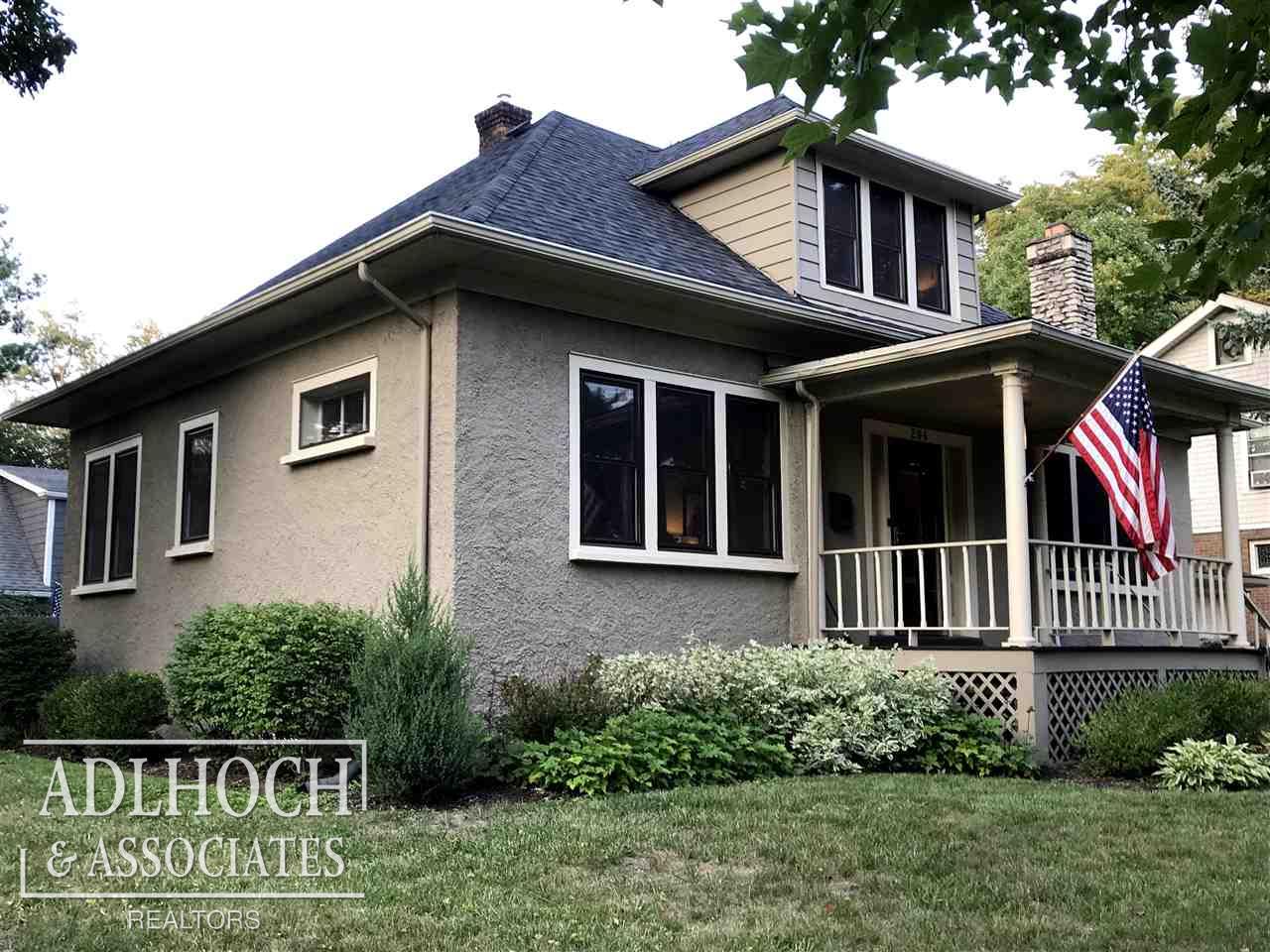 294 Ridgemont Road Grosse Pointe Farms, MI 48236 - Photo 3 of 23