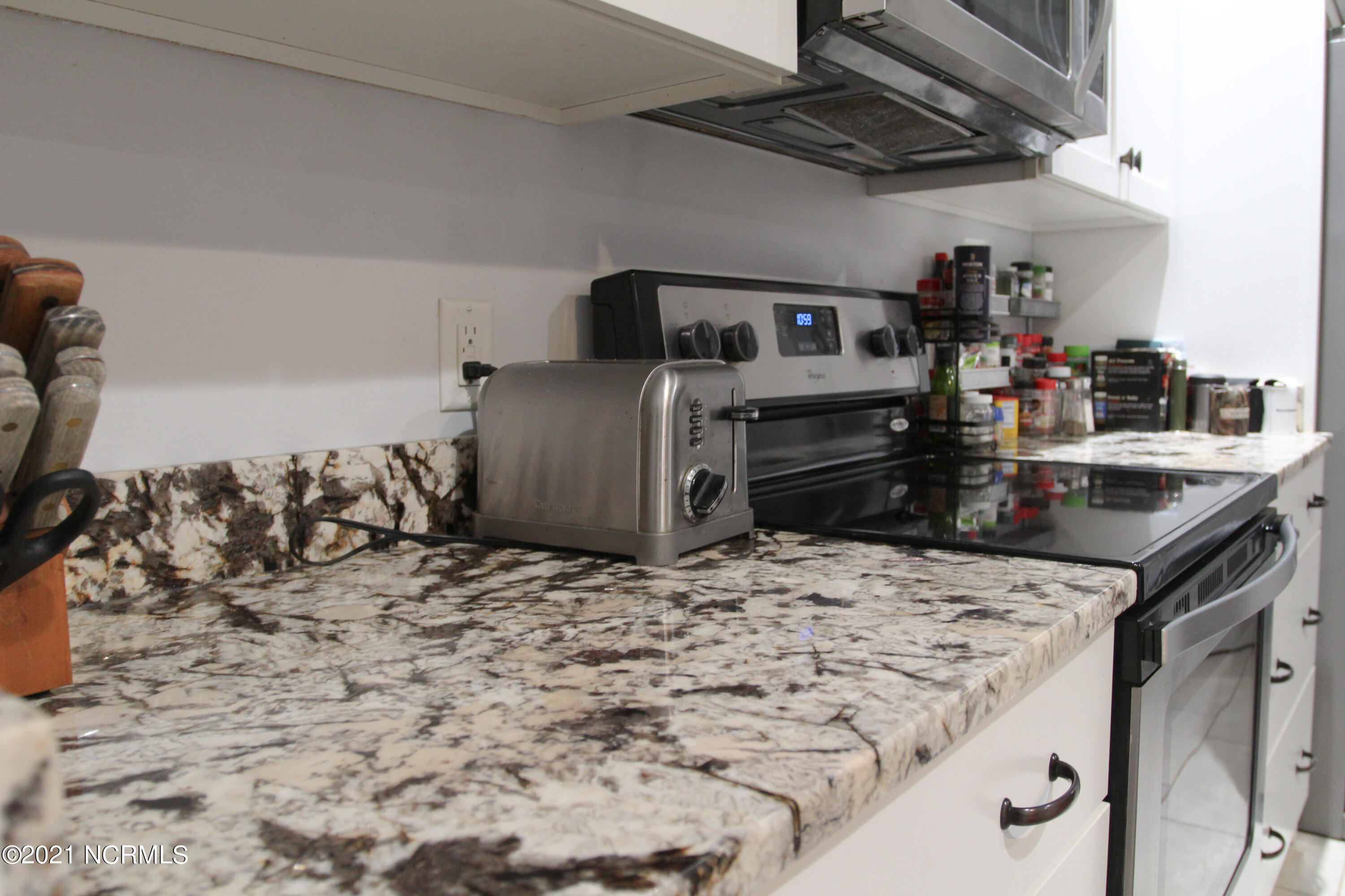 339 Hooker Road Wilmington, NC 28403 - Photo 18 of 62 14