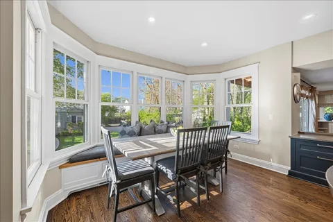 $1,885,000 | 1082 Ash Street, Winnetka, IL 60093