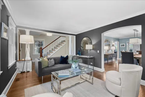 $1,885,000 | 1082 Ash Street, Winnetka, IL 60093