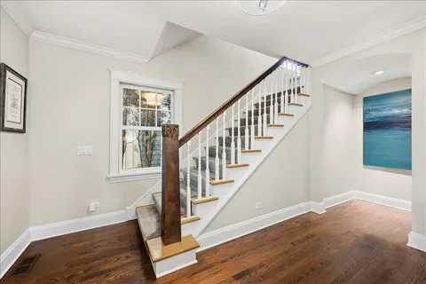 $1,885,000 | 1082 Ash Street, Winnetka, IL 60093