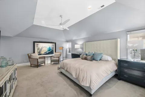 $1,885,000 | 1082 Ash Street, Winnetka, IL 60093