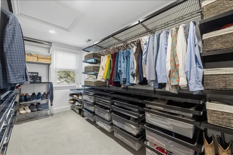 $1,885,000 | 1082 Ash Street, Winnetka, IL 60093