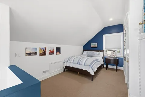 $1,885,000 | 1082 Ash Street, Winnetka, IL 60093