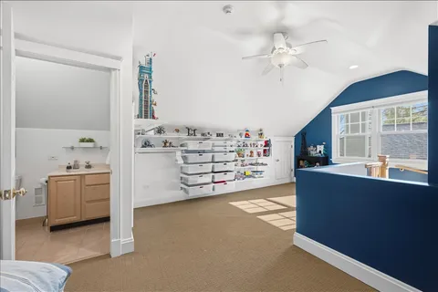 $1,885,000 | 1082 Ash Street, Winnetka, IL 60093