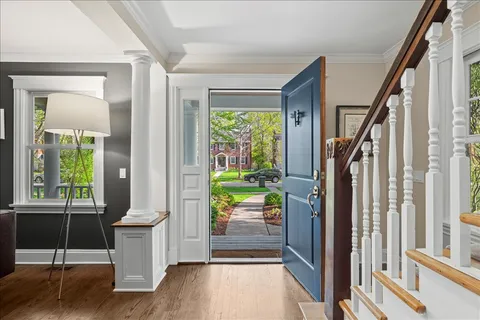 $1,885,000 | 1082 Ash Street, Winnetka, IL 60093