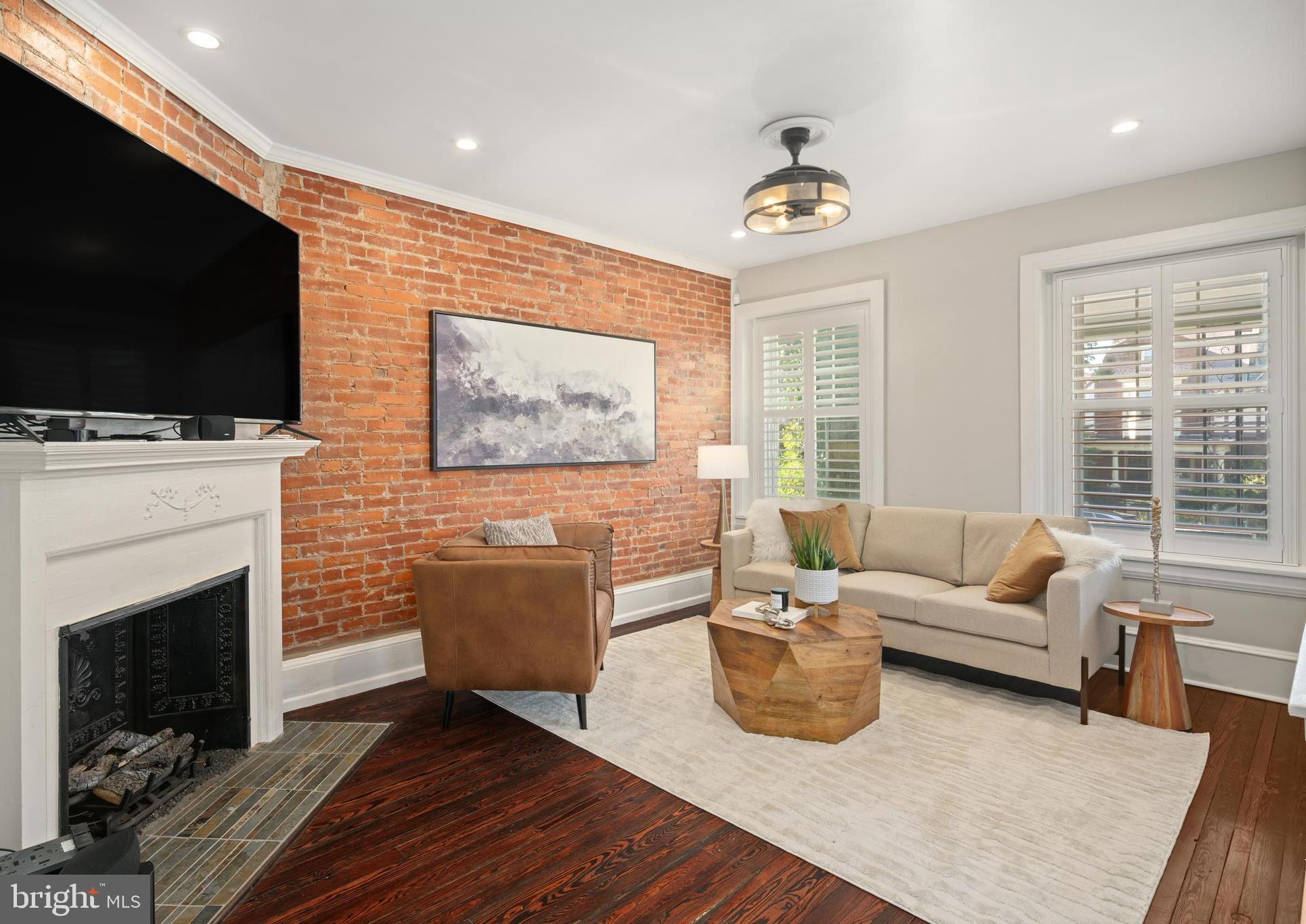 6707 Cresheim Road Philadelphia, PA 19119 - Photo 3 of 49 Gallery Image 3