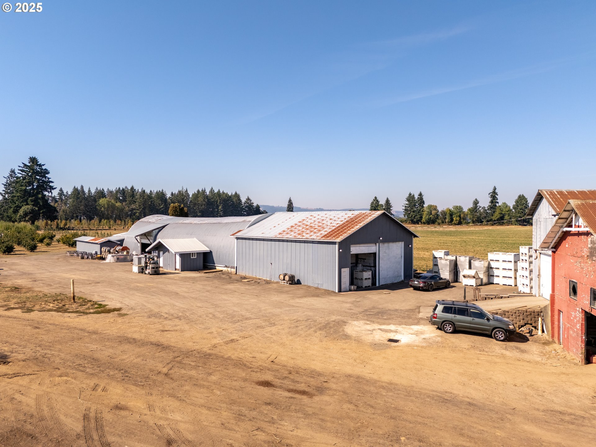 24730 Southwest Tile Flat Road Hillsboro, OR 97123 - Photo 16 of 48