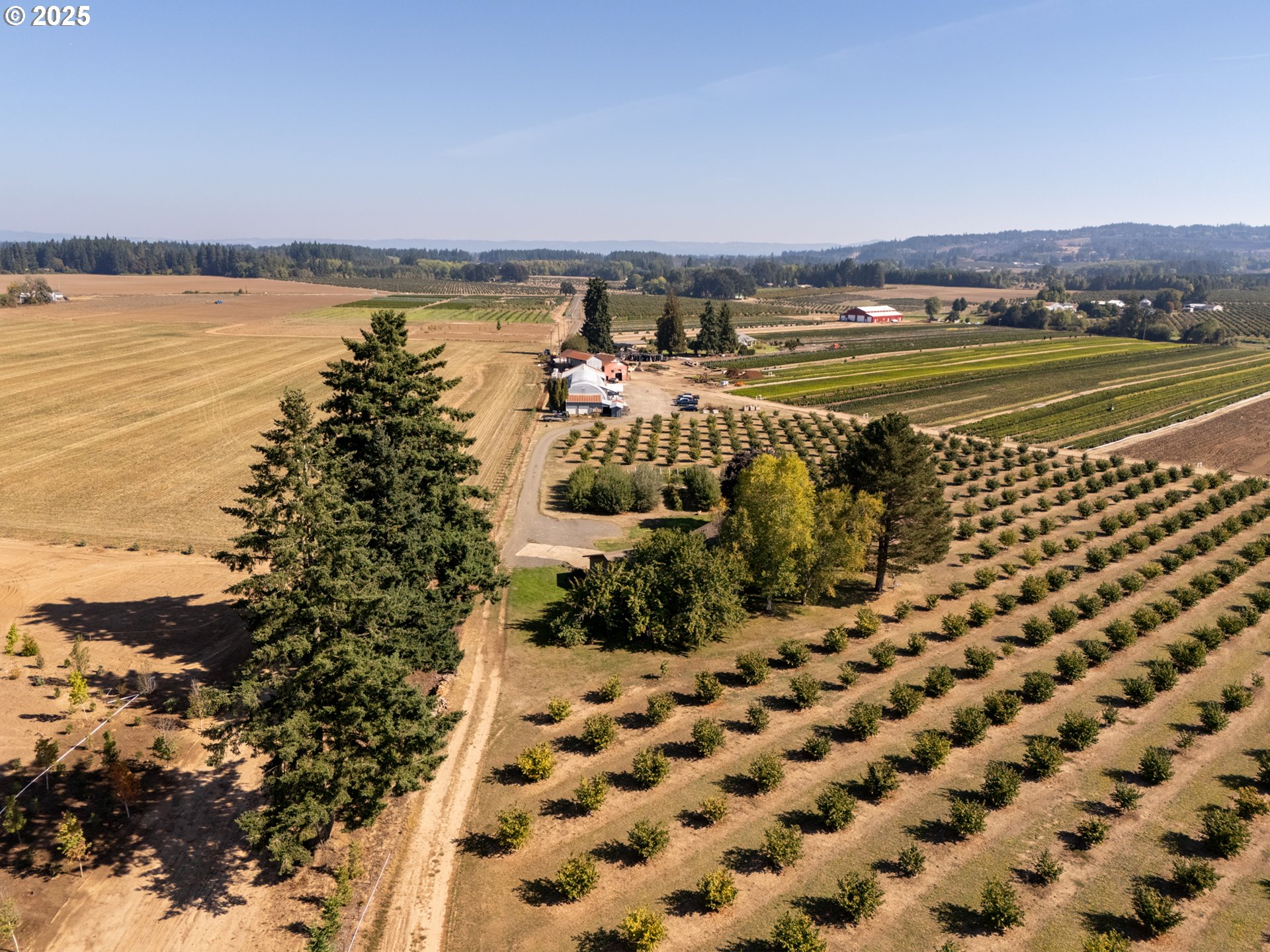 24730 Southwest Tile Flat Road Hillsboro, OR 97123 - Photo 21 of 48
