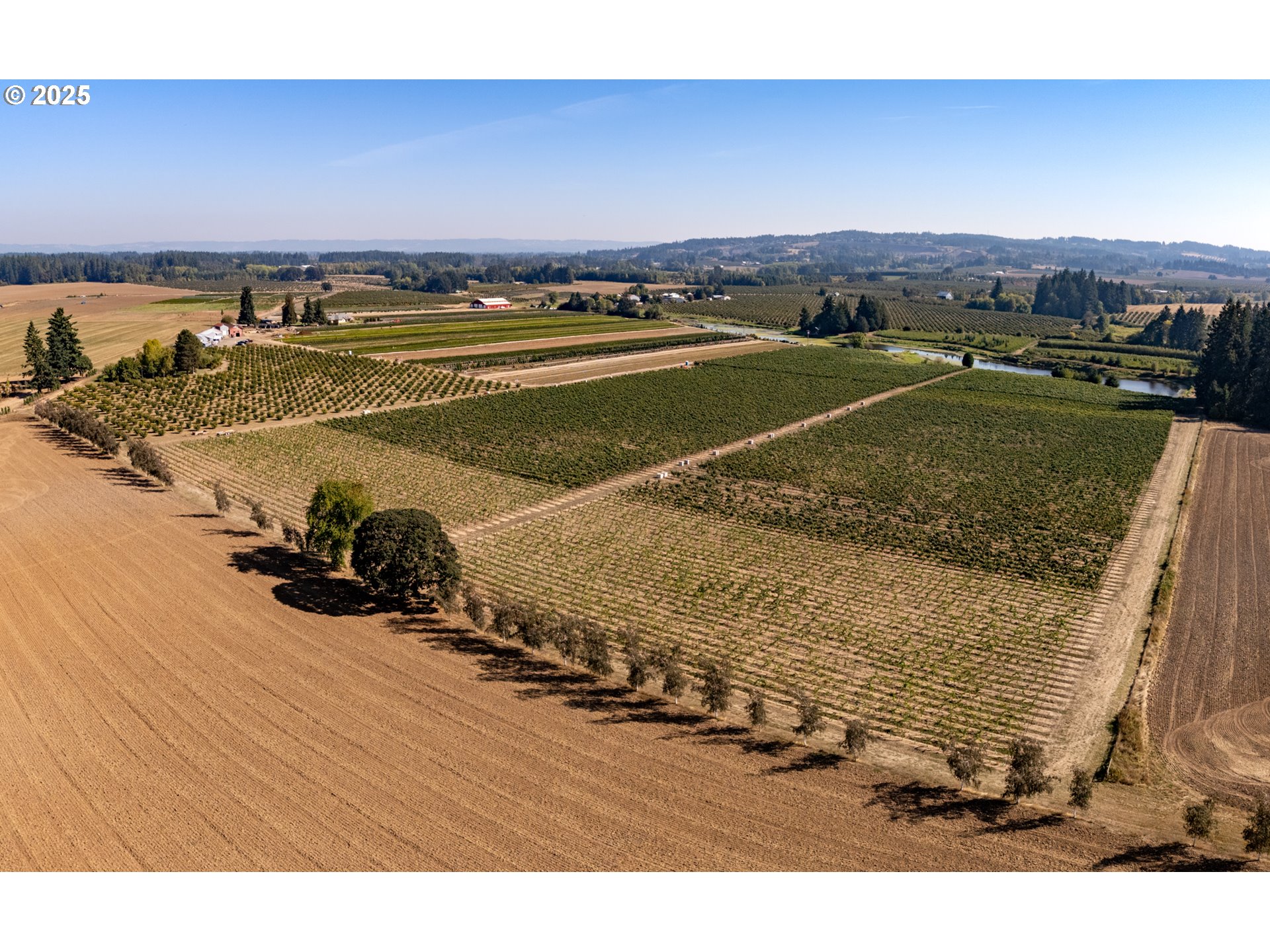 24730 Southwest Tile Flat Road Hillsboro, OR 97123 - Photo 42 of 48