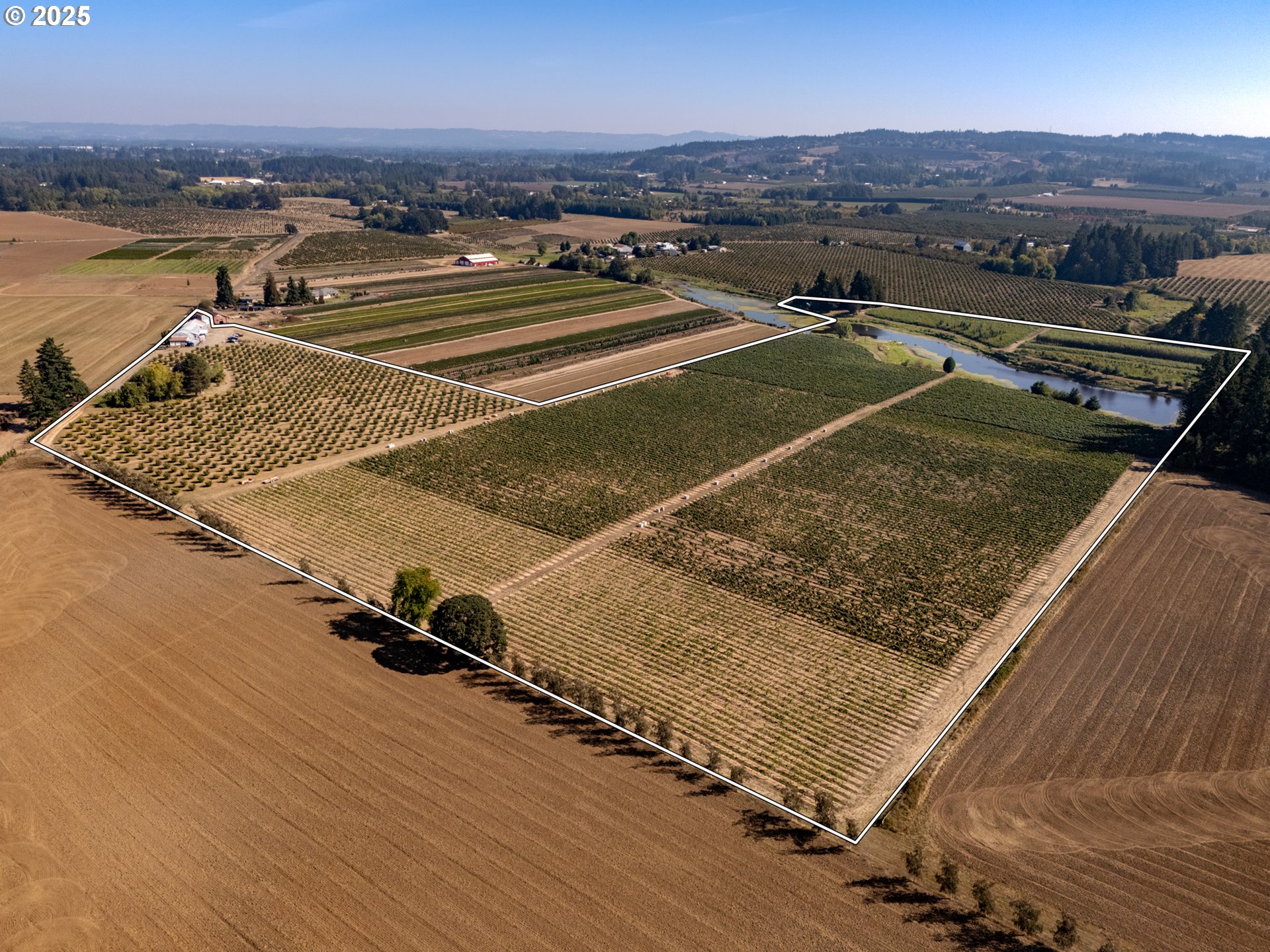 24730 Southwest Tile Flat Road Hillsboro, OR 97123 - Photo 44 of 48