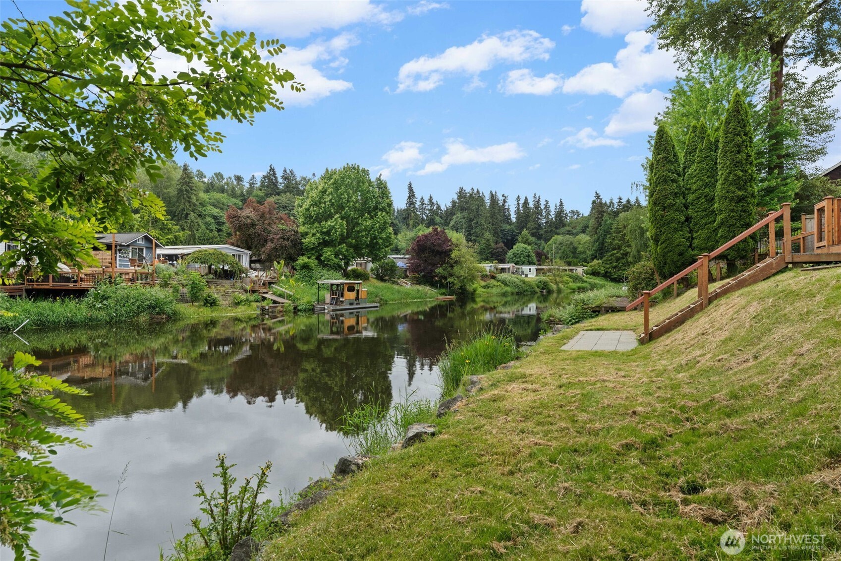 17502 113th Avenue Northeast Bothell, WA 98011 - Photo 31 of 36