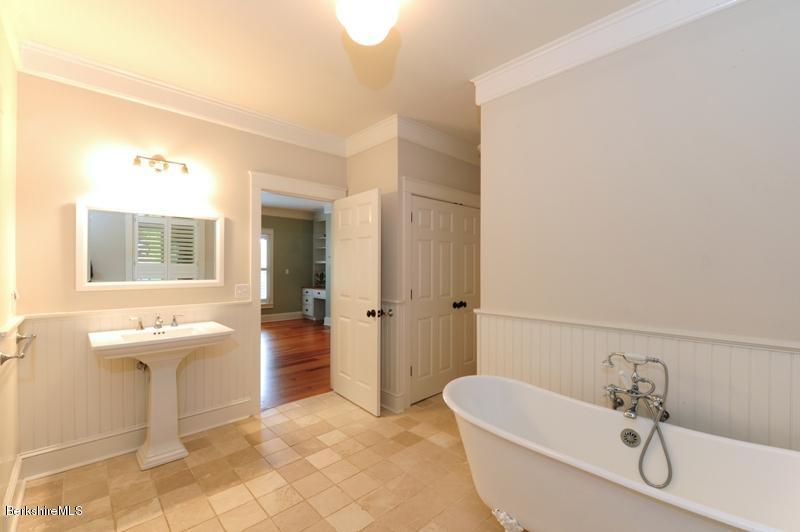 46 Blunt Road Egremont, MA 01230 - Photo 26 of 42 first-floor en-suite bath