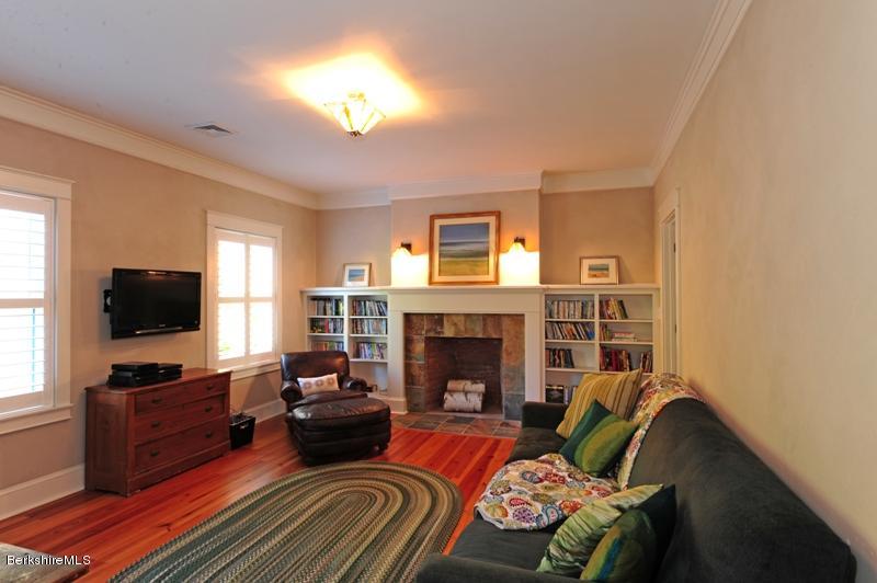 46 Blunt Road Egremont, MA 01230 - Photo 9 of 42 sitting area