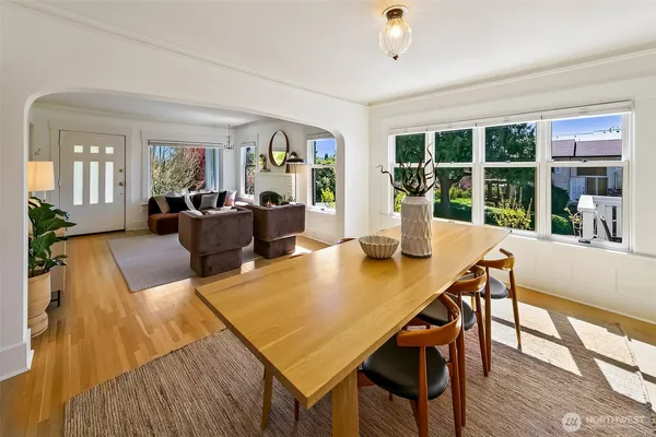 $1,490,000 | 4203 Corliss Avenue North, Seattle, WA 98103