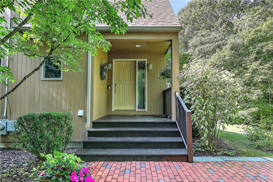 153 Howard Hill Road Foster, RI 02825 - Photo 2 of 24