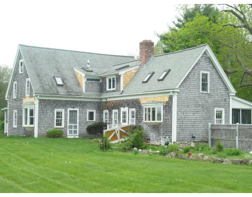 29 Needham Street Norfolk, MA 02056 - Photo 1 of 1 a front view of a house with a garden