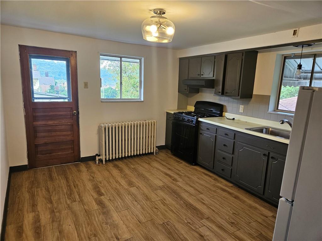 537 6th Street Braddock, PA 15104 - Photo 12 of 38 a view of a kitchen with electric appliances