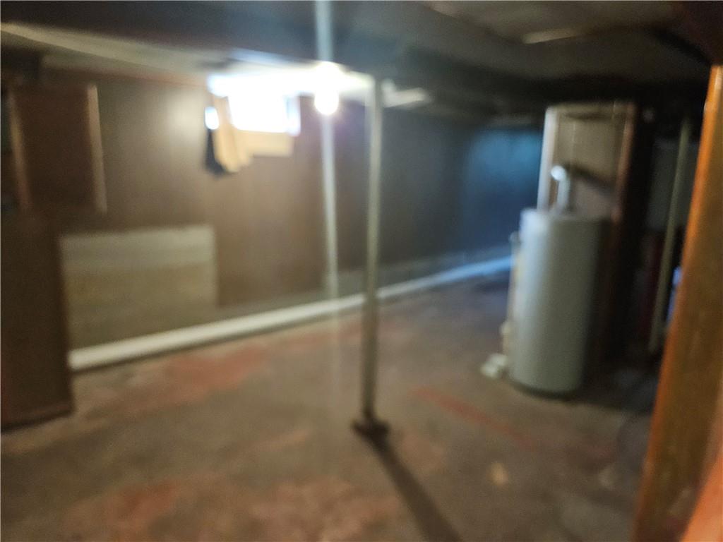 537 6th Street Braddock, PA 15104 - Photo 38 of 38 a view of empty room