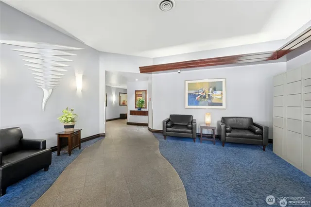 $548,880 | 2100 3rd Avenue, Unit 1505, Seattle, WA 98121