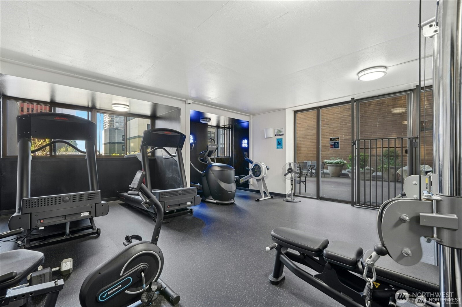 2100 3rd Avenue, Unit 1505 Seattle, WA 98121 - Photo 28 of 29