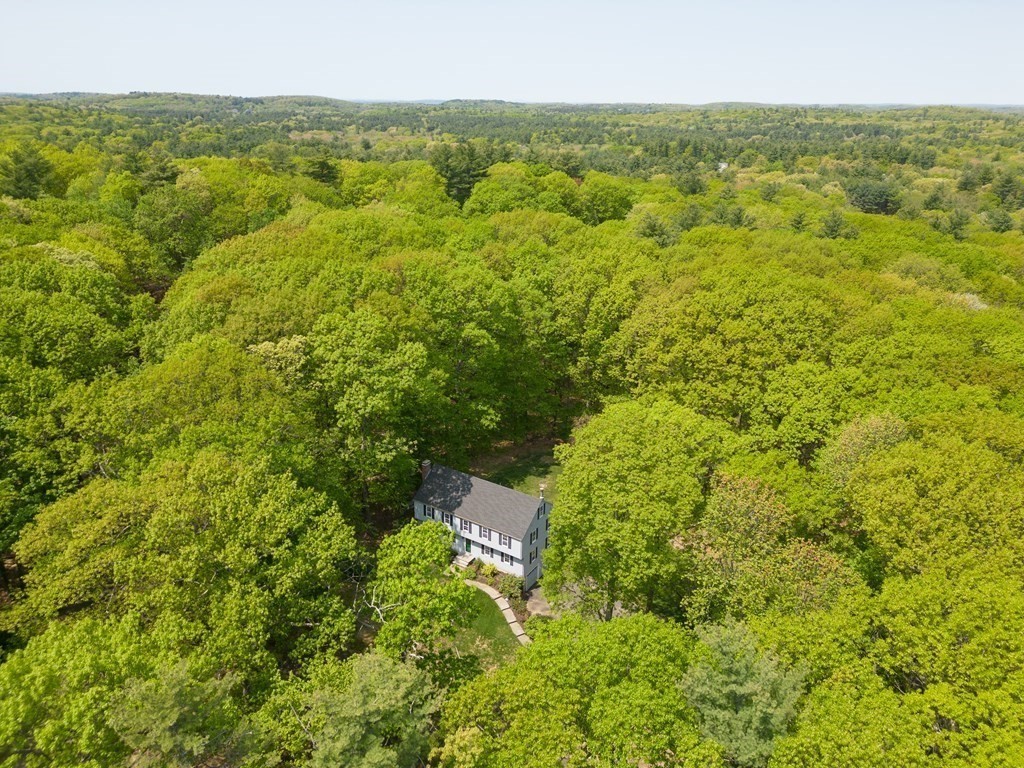 21 Adams Road Boxford, MA 01921 - Photo 37 of 40 a view of a city