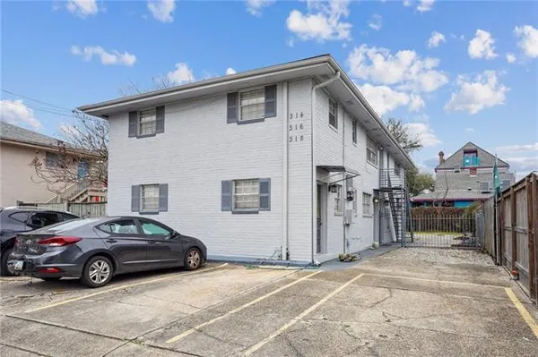 $1,250 | 316 Arabella Street, New Orleans, LA 70115