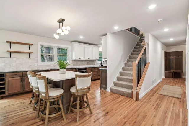 $3,875 | 17710 13th Avenue North, Plymouth, MN 55447