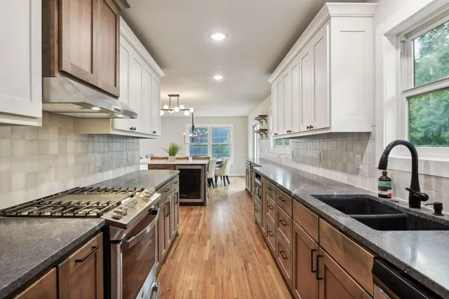 $3,875 | 17710 13th Avenue North, Plymouth, MN 55447