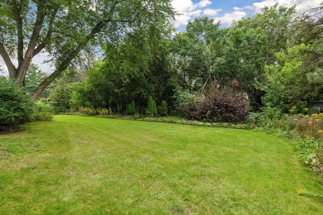 $3,875 | 17710 13th Avenue North, Plymouth, MN 55447