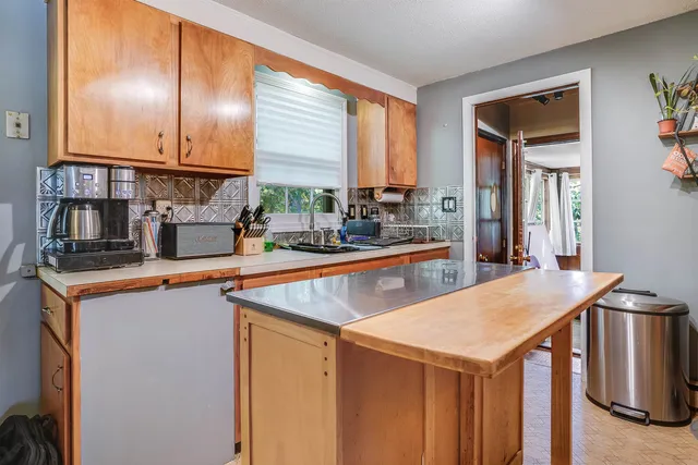 $429,000 | 1 Prospect Court, Dover, NH 03820