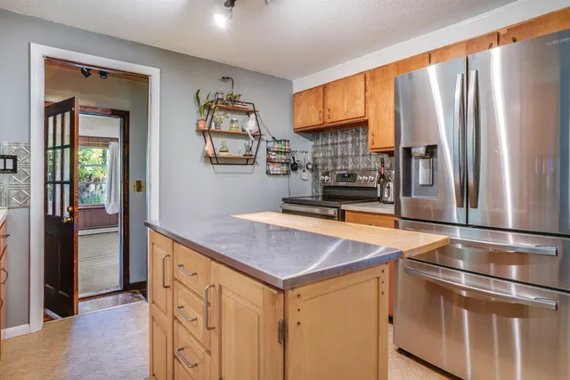 $429,000 | 1 Prospect Court, Dover, NH 03820