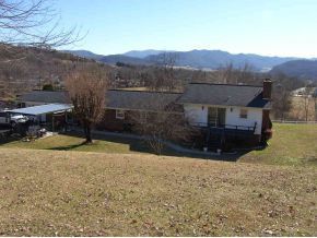 188 George Bowers Road Elizabethton, TN 37643 - Photo 4 of 16 Photo 4