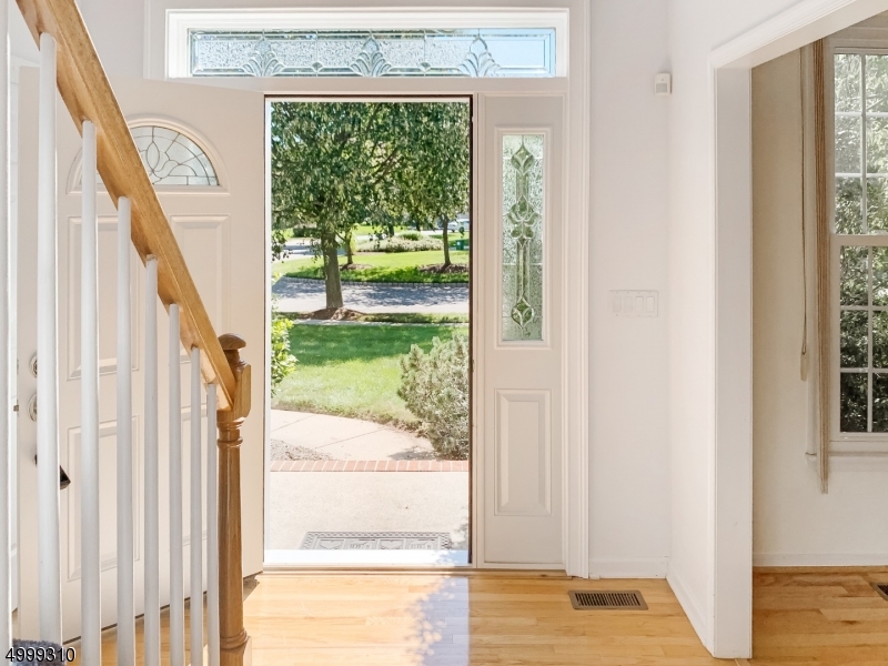 9 Colonial Court Skillman, NJ 08558 - Photo 11 of 25