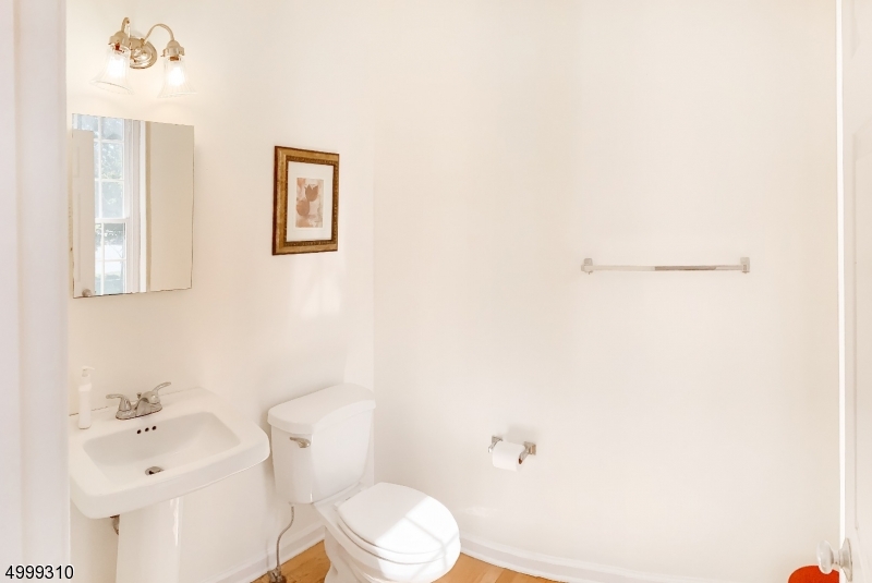 9 Colonial Court Skillman, NJ 08558 - Photo 13 of 25