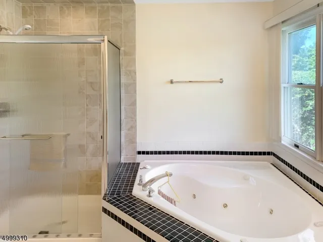 $5,500 | 9 Colonial Court, Skillman, NJ 08558