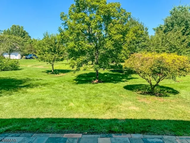 $5,500 | 9 Colonial Court, Skillman, NJ 08558