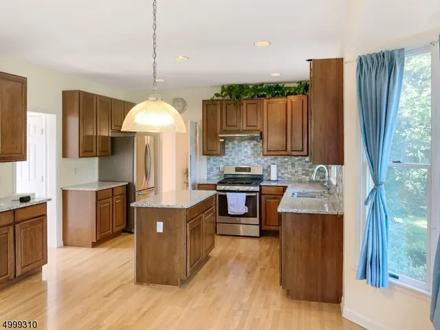 $5,500 | 9 Colonial Court, Skillman, NJ 08558