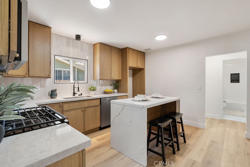 508 Vermont Street Altadena, CA 91001 - Photo 5 of 29