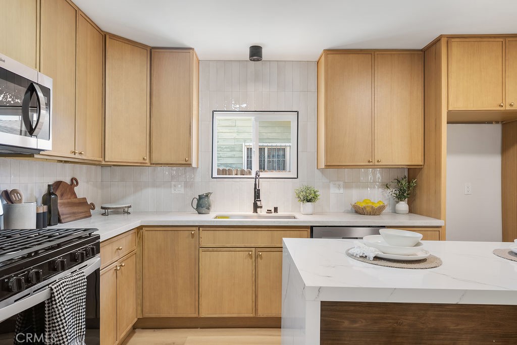 508 Vermont Street Altadena, CA 91001 - Photo 7 of 29