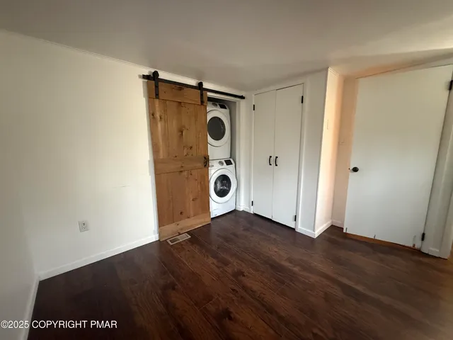 $2,400 | 452 Stillwater Drive, Pocono Summit, PA 18346