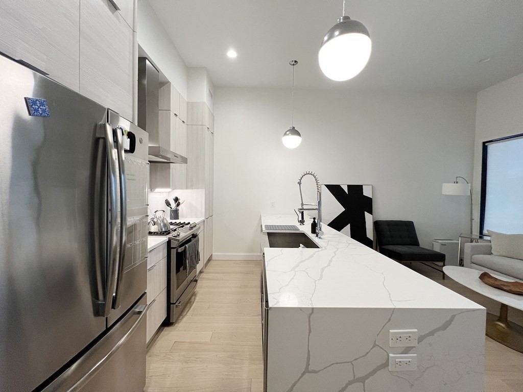 360 Meridian Street, Unit 7 Boston, MA 02128 - Photo 6 of 27