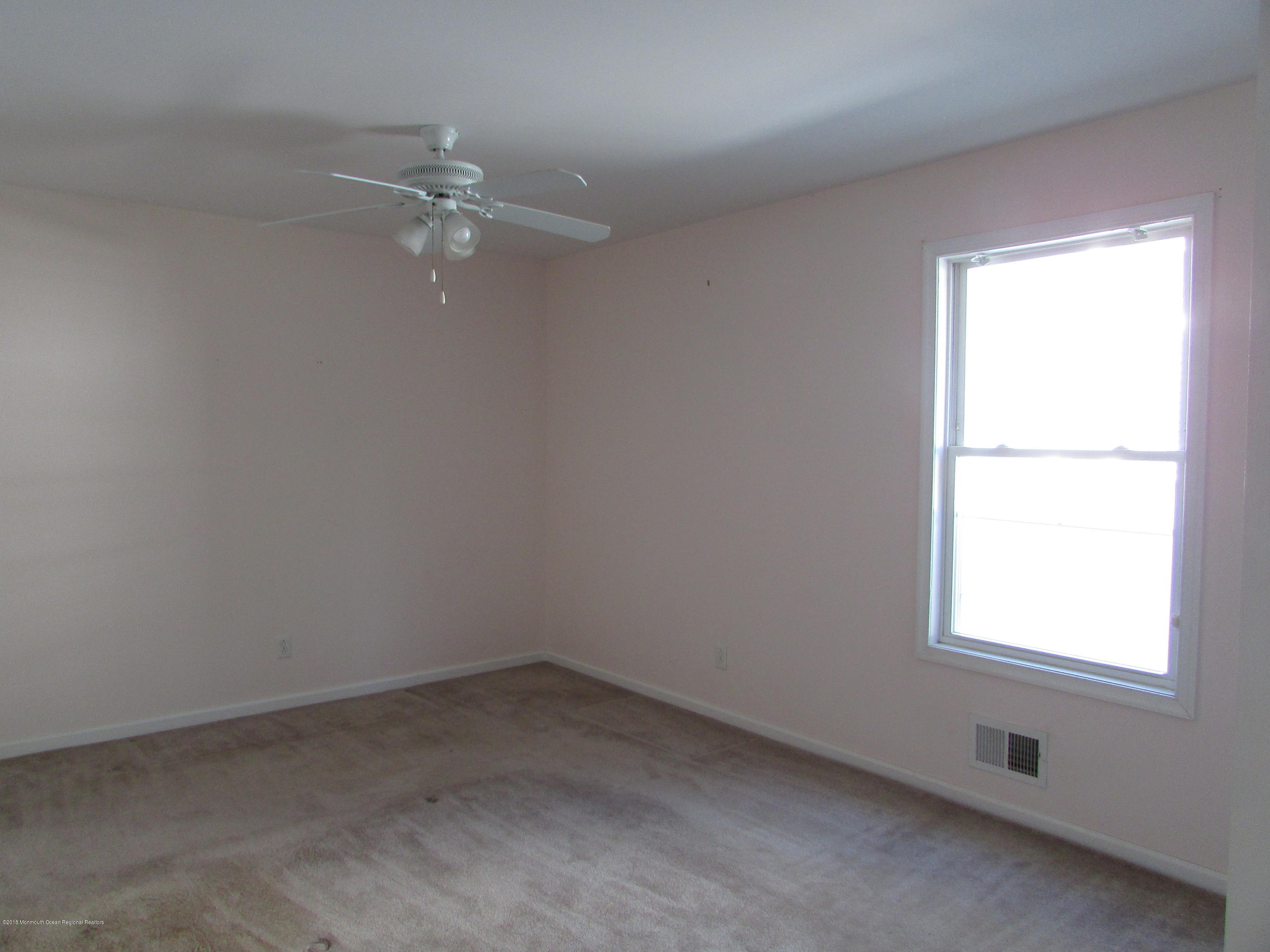 27 Port Road Brick, NJ 08723 - Photo 7 of 17 Master bedroom