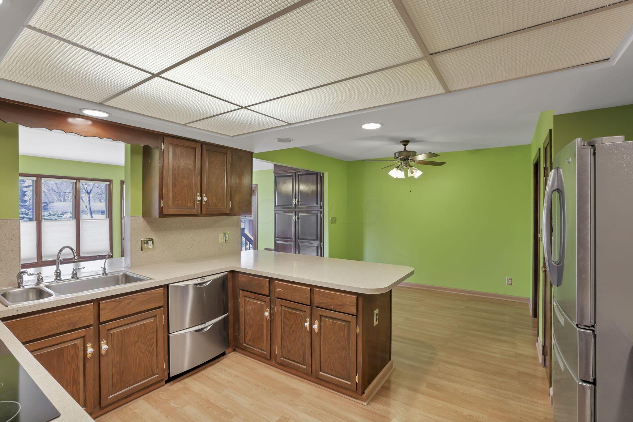 743 Strawberry Hill Road West Columbus, OH 43213 - Photo 8 of 54 18-web-or-mls-IMG_5442