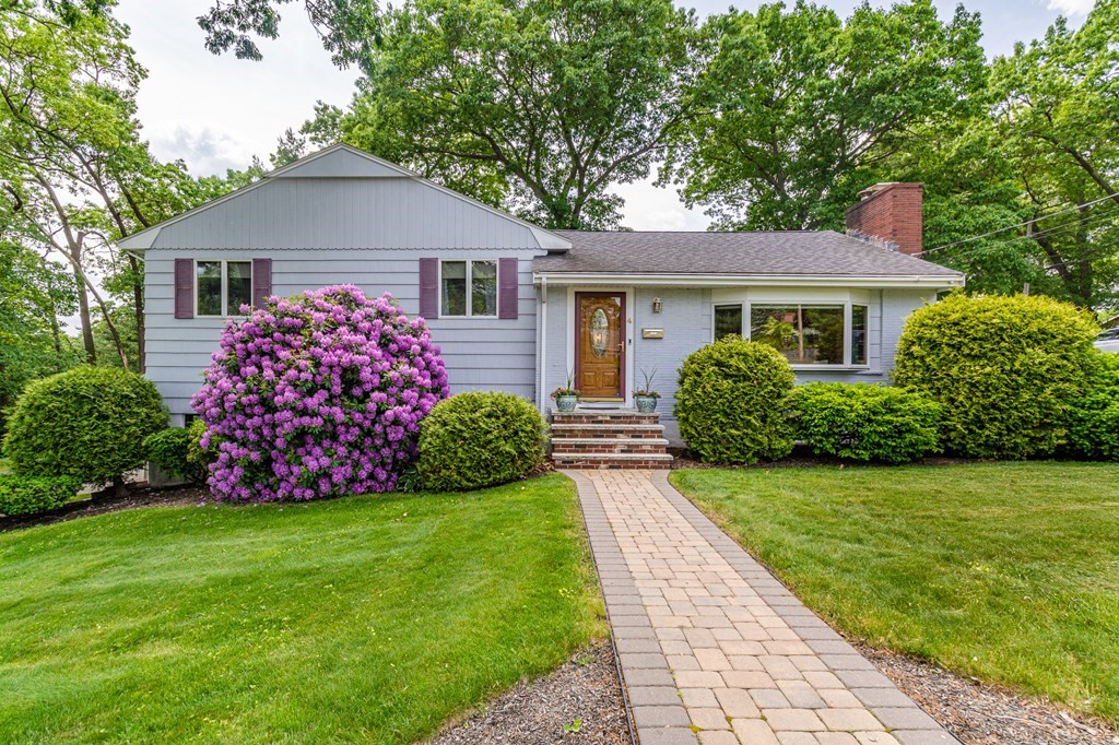 4 Michaels Road Lynnfield, MA 01940 - Photo 1 of 33 Gallery Image 1