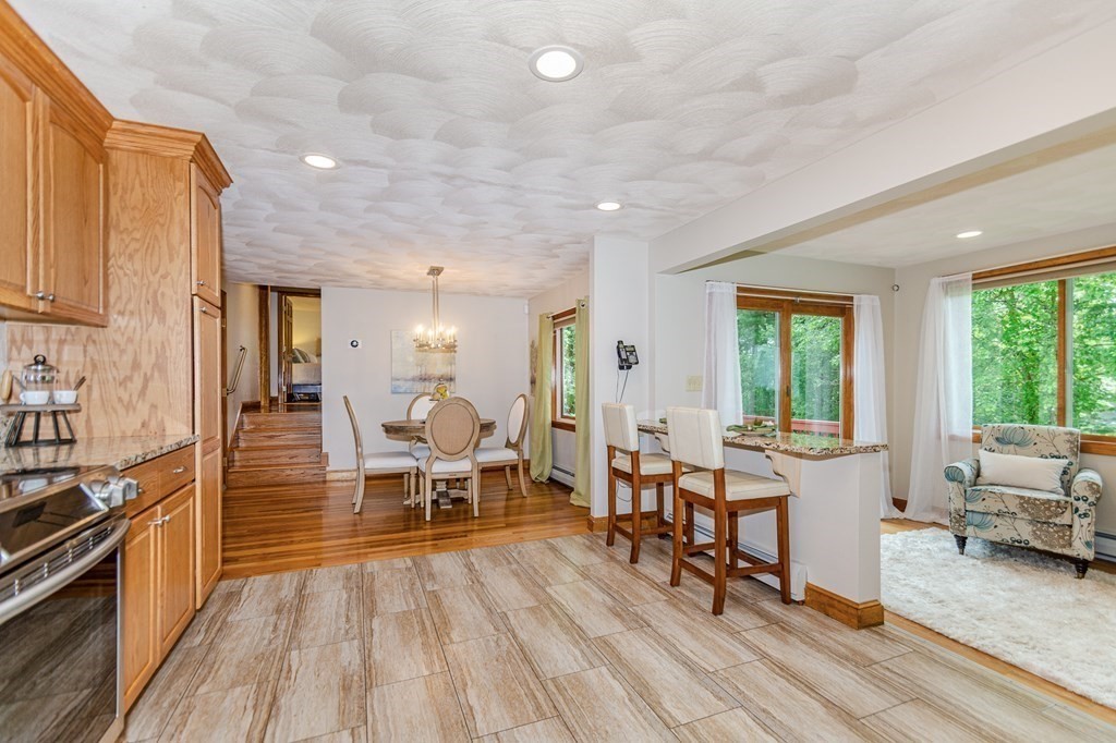 4 Michaels Road Lynnfield, MA 01940 - Photo 6 of 33 Gallery Image 6