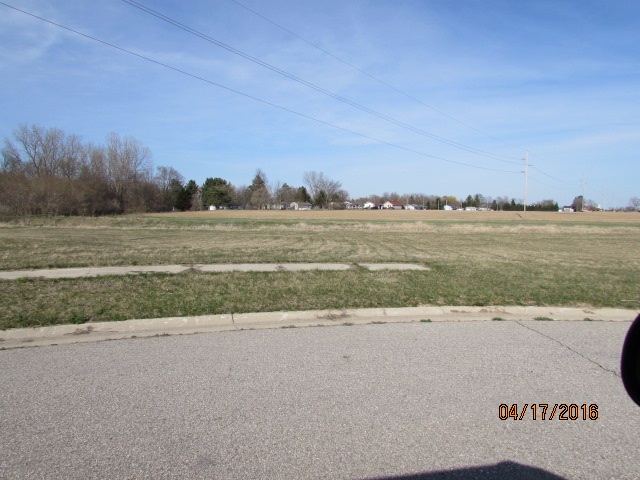 198 Jade Court, Unit 55 Alma, MI 48801 - Photo 3 of 4