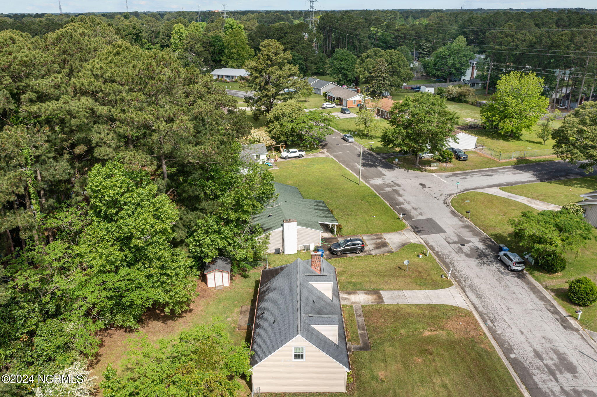 1005 Brynn Marr Road Jacksonville, NC 28546 - Photo 14 of 50 14-web-or-mls-DJI_0758