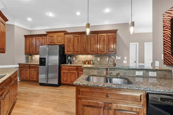 $825,000 | 12 Somerset Lane, Cartersville, GA 30121