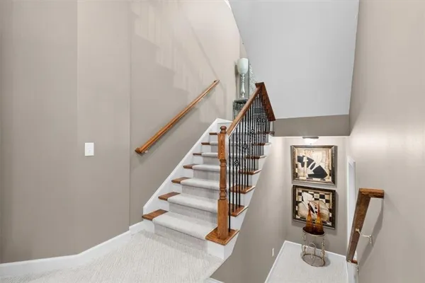 $825,000 | 12 Somerset Lane, Cartersville, GA 30121